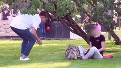 Гроші переговорів. Поцілунок чужий дівчина