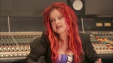 Cyndi Lauper - The Story Behind 