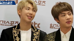 金唱片 防弹少年团后台受赏采访