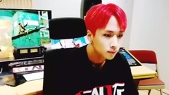 和Ravi一起听的R.EAL1ZE BOMB