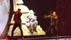 G-Dragon(BigBang) - Heart Breaker & Cray On