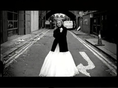 Белое платье