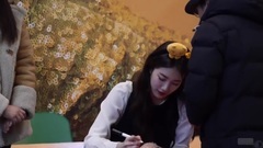 裴秀智 Solo专辑<是.否>粉丝签名会