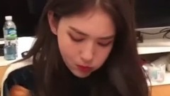 Somi Instagram更新视频一则