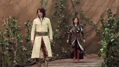 影视原声 - 电视剧<幻城>幕后花絮:梨落走路不稳险滑倒