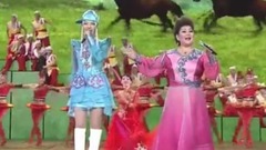 乌兰图雅 - 套马杆