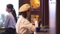 AKB48,乃木坂46 - 乃木坂・生駒,コーヒーショップ店員役に苦戦?