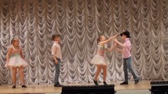 In dance lessons「ダンスのレッスン」En la danza leccionesIn Tanzstunden