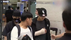 SM Town仁川机场归国饭拍相关新闻视频1则