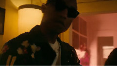 J Balvin,Pharrell Williams - Safari