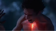 影视原声 - 电影<他是龙>曝终极海报预告片