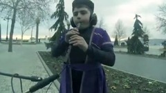 Nazəndə sevgilim və Girdim yarın bağçasına