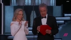 最佳电影奥斯卡误称是lalaland