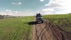 EL SOLDADO Y EL SICARIO