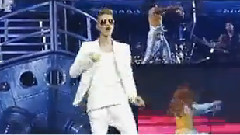 Justin Bieber - All Around The World