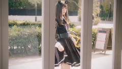 AKB48,乃木坂46 - 飛鳥マウス,街にあらわる