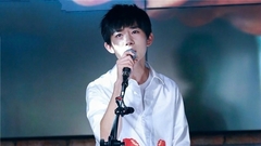 泪目!易烊千玺动情演绎《当你老了》