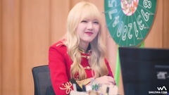 GFriend,艺琳(GFriend) - 喜欢春天吗 reaction