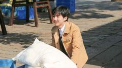 王俊凯 - 嘴太甜被拐回家!王俊凯乌镇吃上“团圆饭”