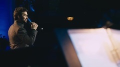 Deus No Esconderijo Do Verso