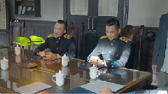 影视原声 - 电视剧<剃刀边缘>07预告