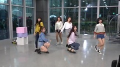 OH MY GIRL - Coloring Book