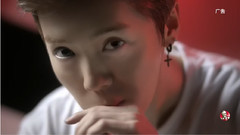 鹿晗 - 帅气十足酷翻天的鹿店长携全新爆款炸鸡燃爆四月