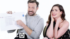 Anne Hathaway & Jason Sudeikis回答网友搜索最多的问题