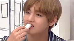 最高收视率赏 公开糖稀少年团吃放&柾国行李箱中的秘密必需品