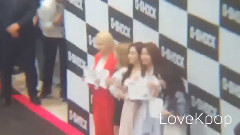 少女时代,Tiffany(少女时代),秀英(少女时代),孝渊(少女时代),Sunny(少女时代) - Casio G-Shock Fansign