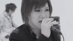 ゴールデンボンバー - #CDが売れないこんな世の中じゃ