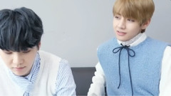 放不下中文会话 由请大邱Boys金泰亨和闵玧其为大家带来小品算账 请开始你们的表演