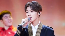 鹿晗 - 勋章 2017五四晚会现场
