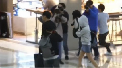 韩国金浦机场出境 林允儿CUT