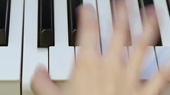 AKB48 - 僕たちは戦わない