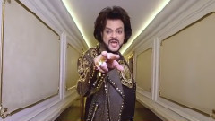 Филипп Киркоров. Одеваем Настю. Поцелуй Подписчика.