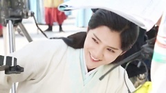 鹿晗 - <择天记>幕后花絮:少年团片场尬聊 傻白甜 名号花落谁家?