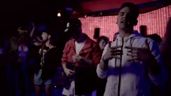 Las Manos Hacia el Techo