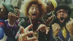 アフロヘア姿でモテモテダンス披露 メンズケアブランド《MARO》