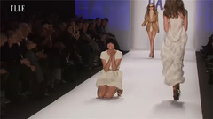 模特T台摔倒合集