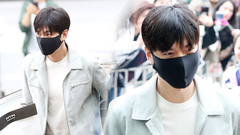 大长腿首日上班 李敏镐入伍现场报道