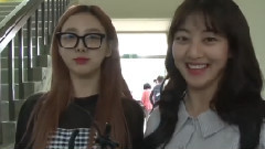 娜琏 & 志效有序参加总统投票