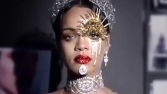 Chris Brown - Ft. Rihanna - Fashion Show Dinle zlesene