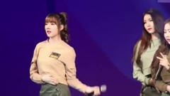 GFriend - 庆尚北道岭南大学庆典演出全程 Part 01