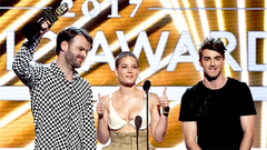 The Chainsmokers - Young(现场版)