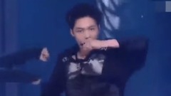 跳舞时的张艺兴,魅力四射!
