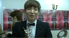 首尔歌谣大赏后台庆祝