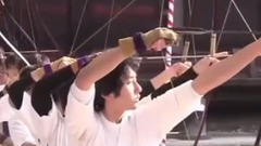 Pretty Japanese Girls in Kimono doing Kyudo