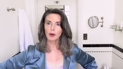 影视原声 - Watch This 1980s Supermodel’s Spectacular Age-Defying Beauty Routine - Beauty Secrets -