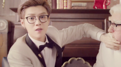 鹿晗 - 肯德基Chizza为颠覆而来 两个上校的日常 15点一场激烈的面试